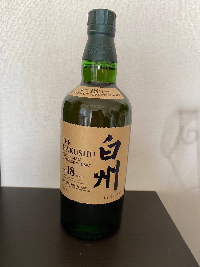 サントリー　白州18年　ウイスキー　新品　箱あり
