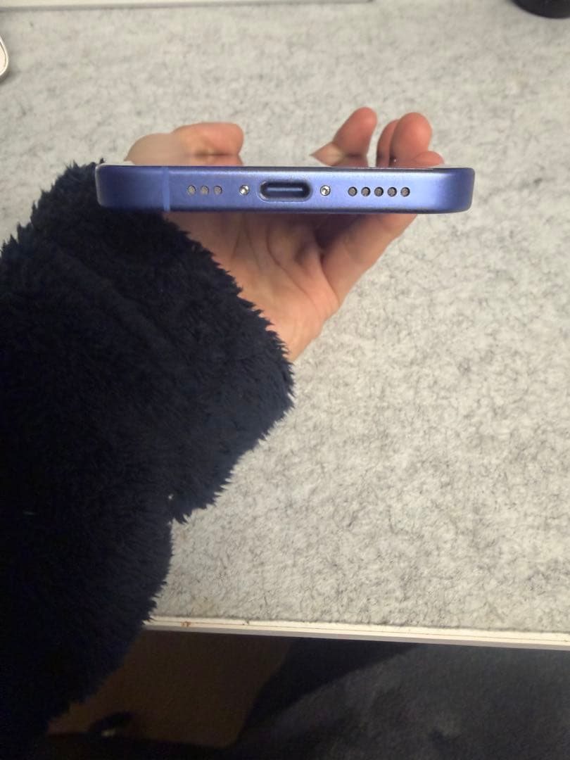 まりApple iPhone 16/128 ウルトラマリン本体