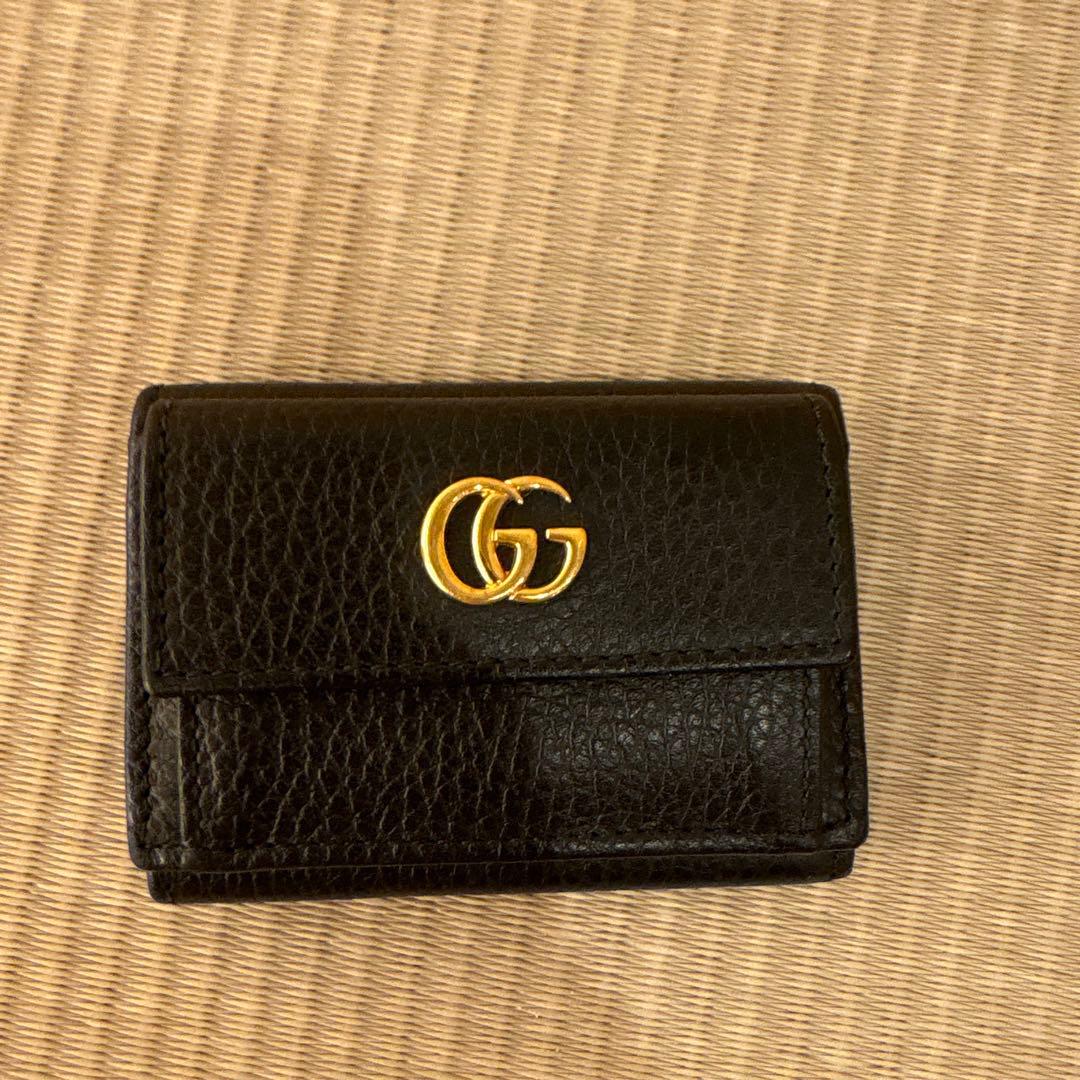 GUCCI 三つ折り財布　GG