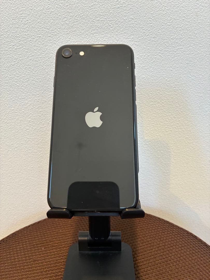 iPhoneSE 第2世代 64GB ブラック 本体