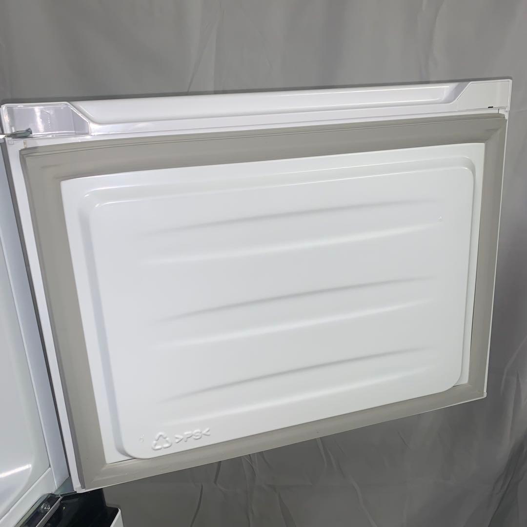 11h35. Hisense 120L 冷蔵庫 HR-B1202 2021年製