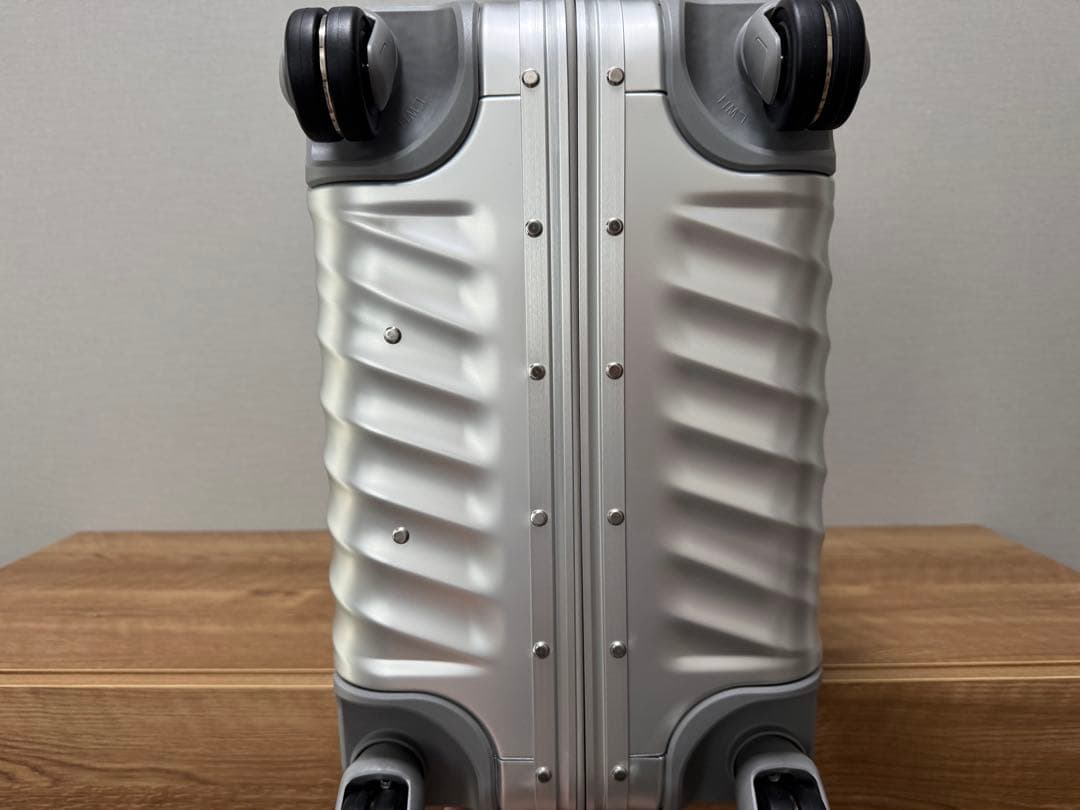 TUMI 19DEGREE ALUMINUM ショートトリップパッキングケース