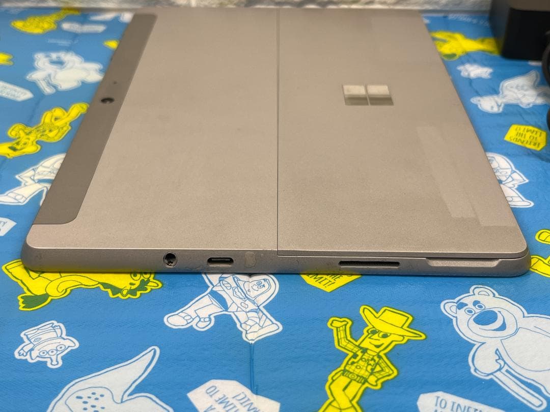 Surface Go 2 10.5型 タッチパネル キーボード LTE