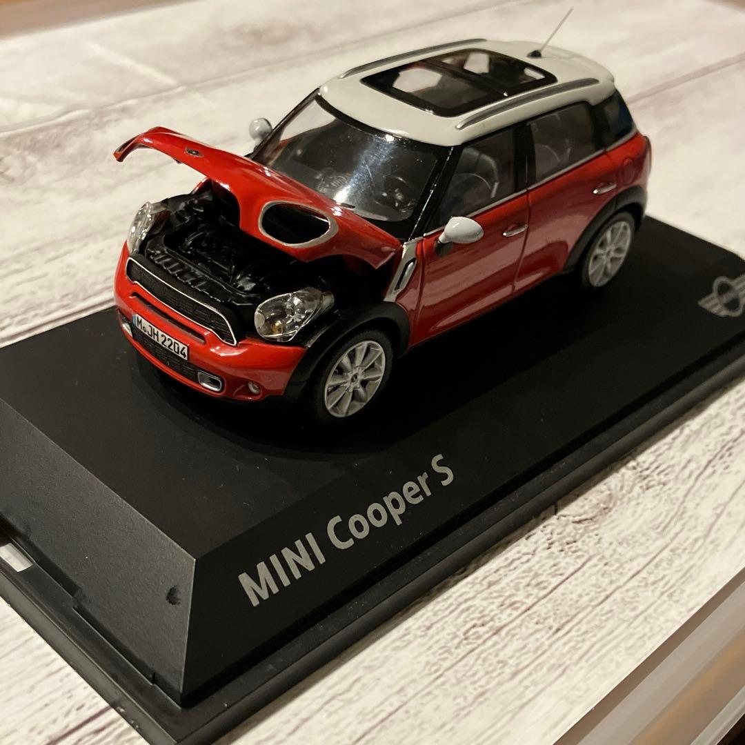 1/43 MINI ミニクロスオーバー クーパーS ミニカー レッド×ホワイト