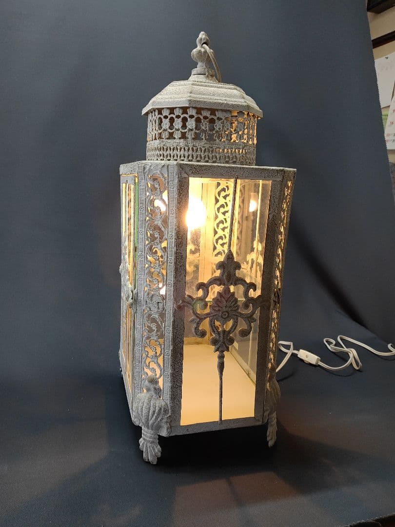 アンティーク風アイアン硝子ケース　中ライト付