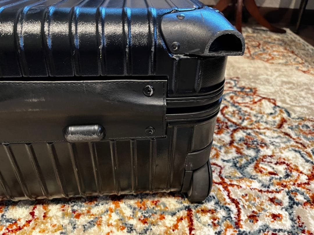 リモワスーツケース 104L