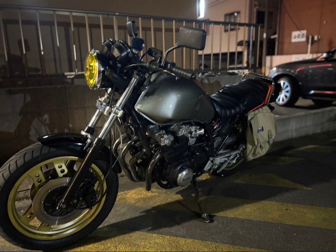 HONDA CB750F ビッグガソリンタンク