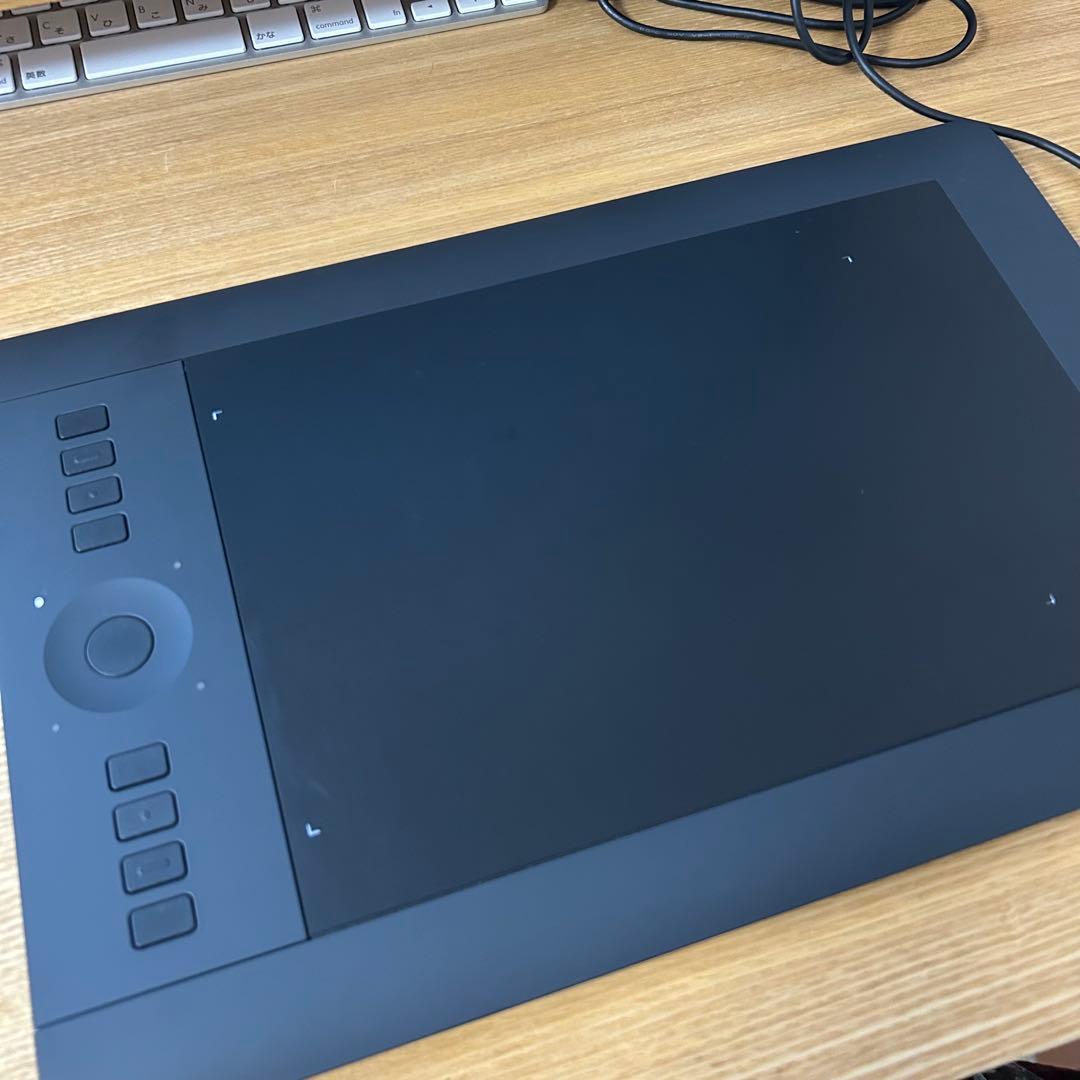 Wacomワコム/ペンタブレット/INTUOS PRO PTH651K1