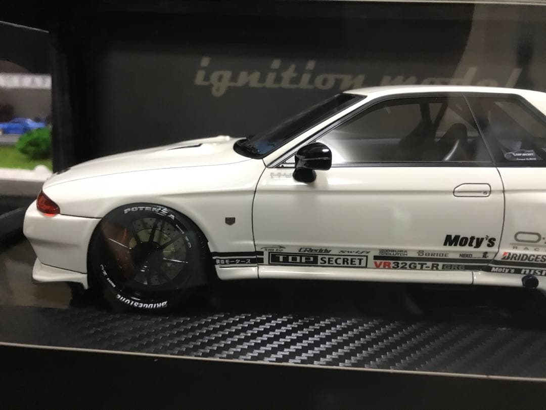 イグニッションモデル 1/18 トップシークレット GTR VR32 ホワイト