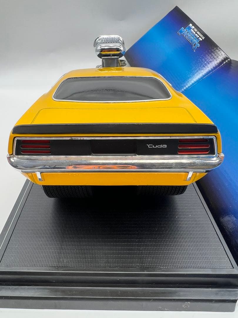 No60ミニカー1/18箱ありMUSCLE MACHINES 70 CUDA