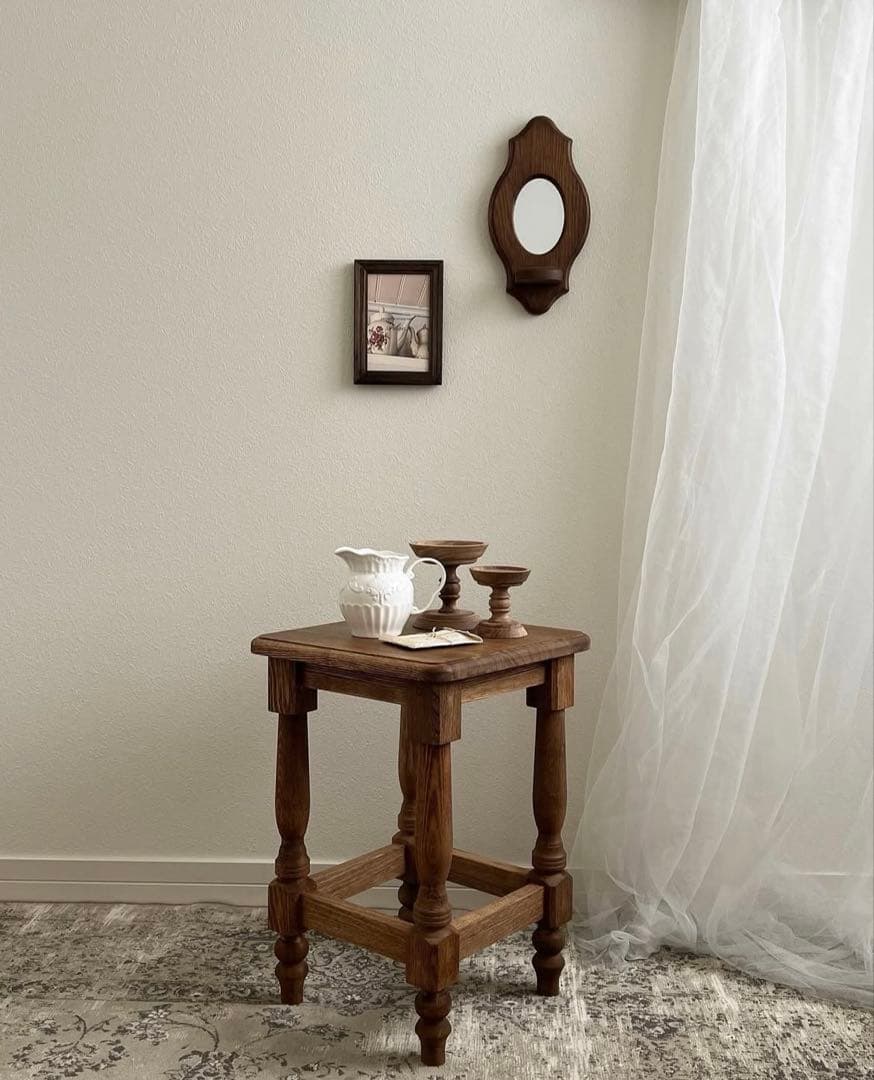 アンティーク調スツール