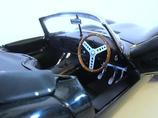 kazuさん専用 AUTOart (1/18) ジャガー XKSS