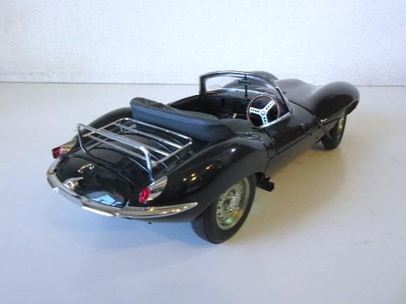 kazuさん専用 AUTOart (1/18) ジャガー XKSS