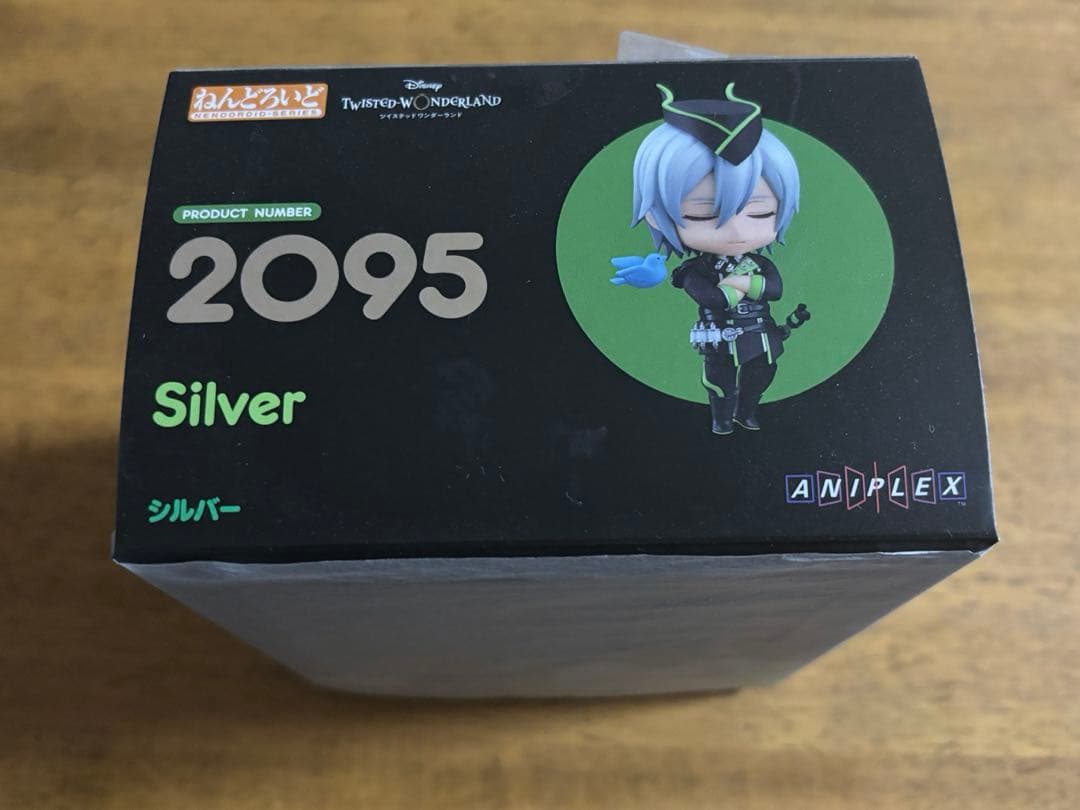 【未開封】ツイステッドワンダーランド ねんどろいど シルバー 特典 缶バッジ ②