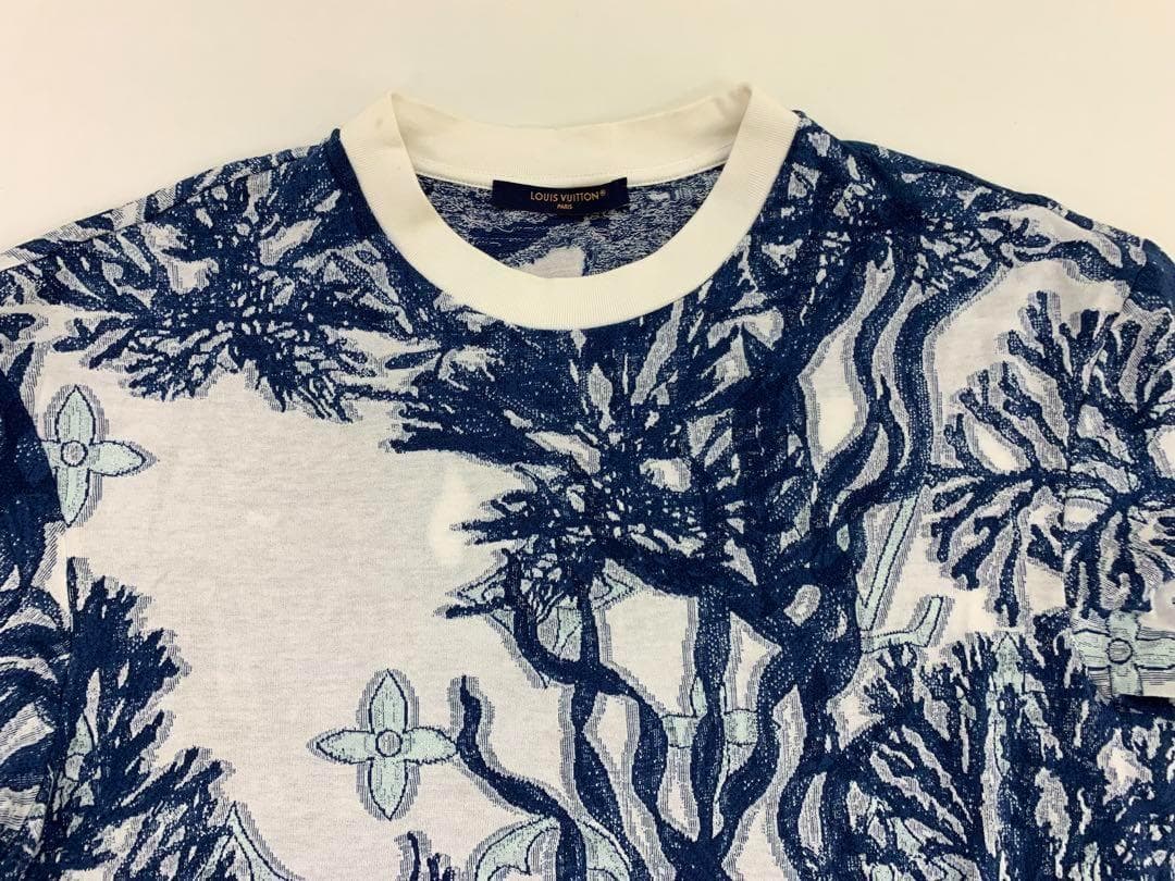 LOUIS VUITTON　グラフィックモノグラムTシャツ　Lサイズ　⭐︎