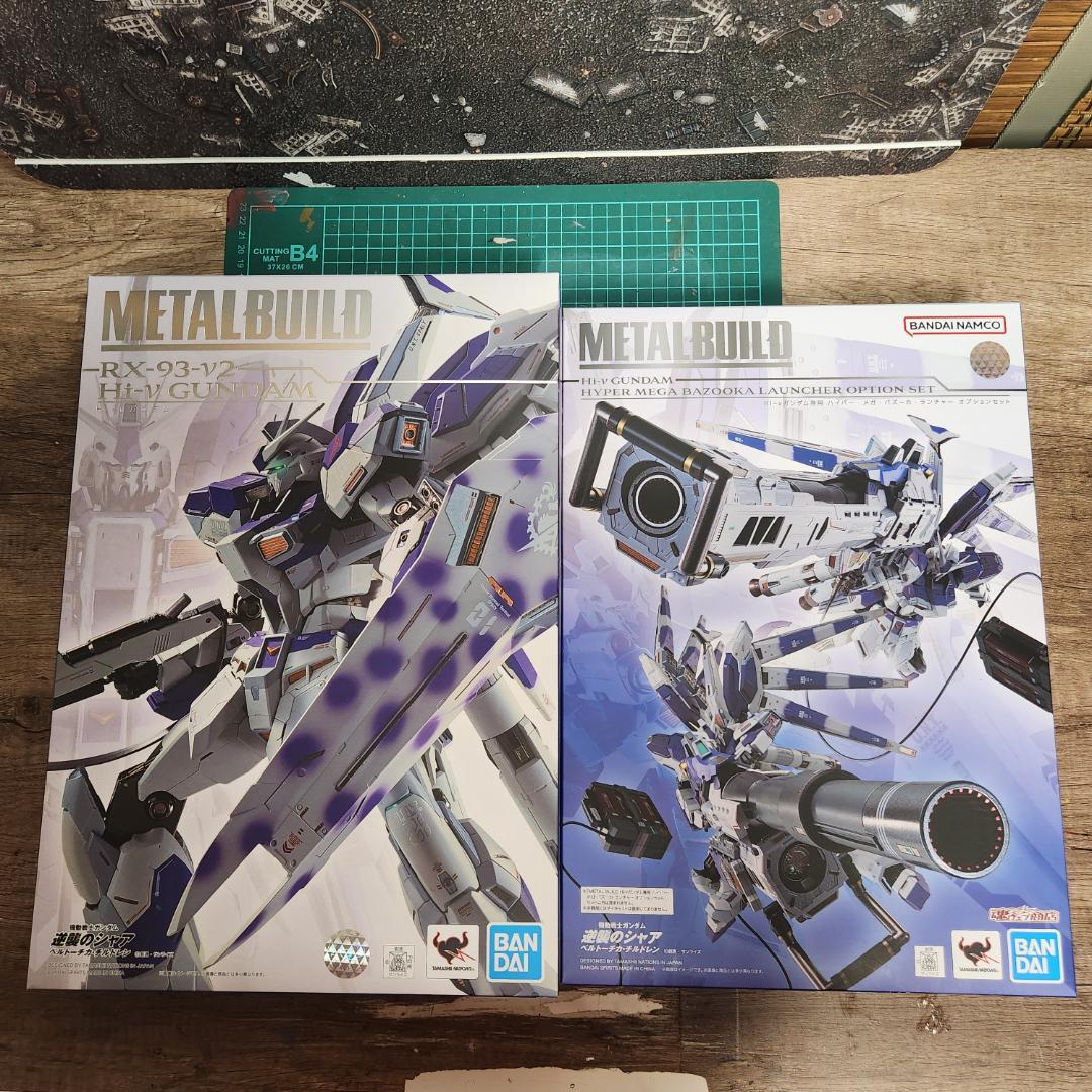 LBUILD 　Hi-νガンダム＆ハイパーメガバズーカランチャー