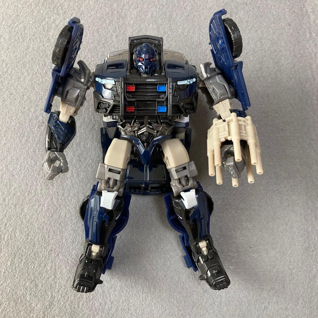 TLK29 コグマン　TLK02 バリケード　トランスフォーマー　最後の騎士王