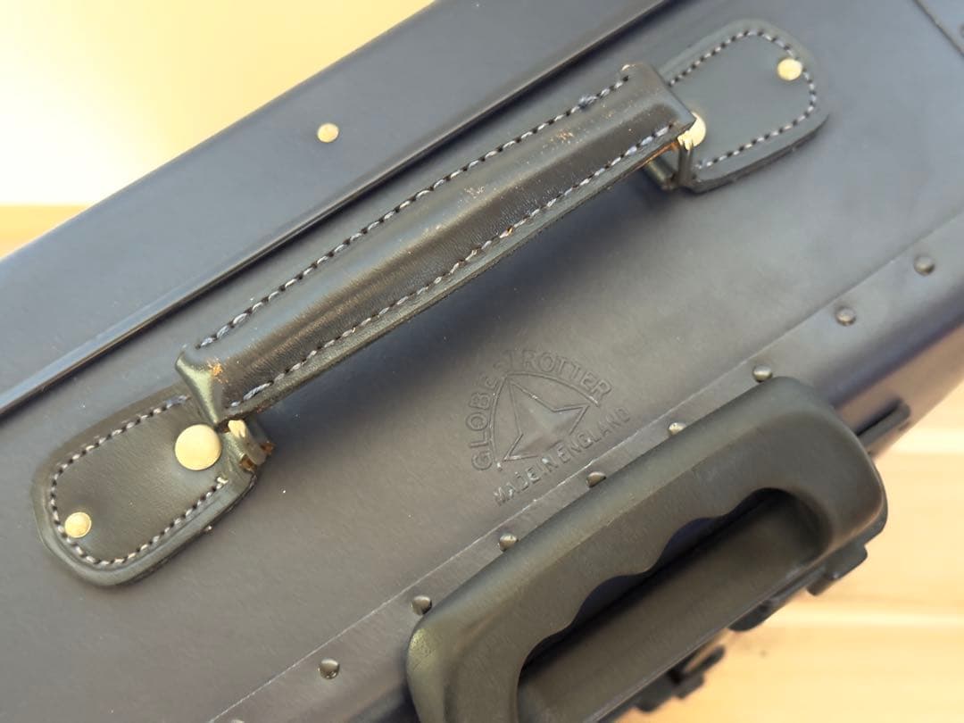 グローブトロッター オリジナル キャリーオン 21インチ ネイビー