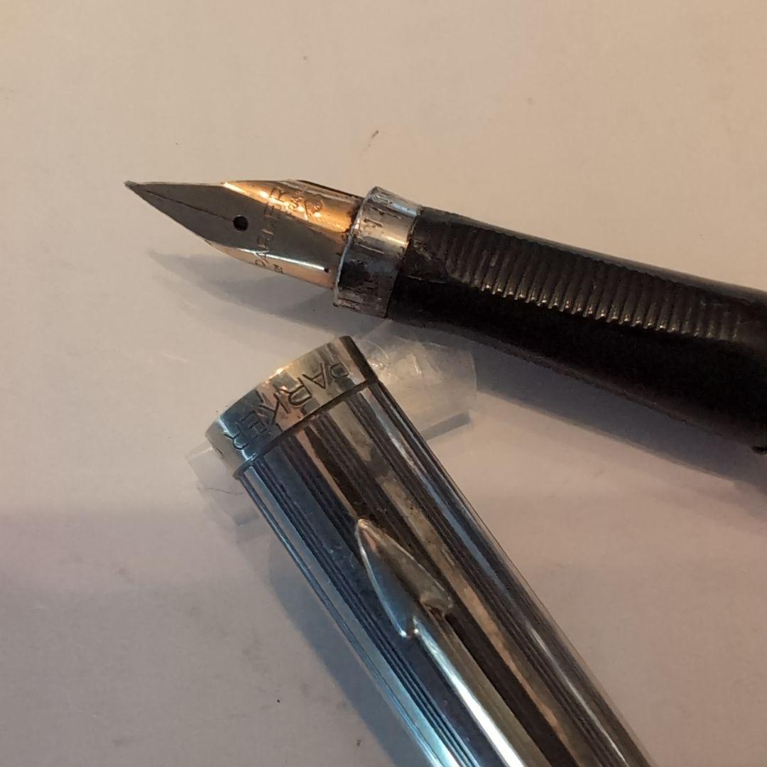 PARKERシルバー ストライプデザイン 万年筆 ペン先18K