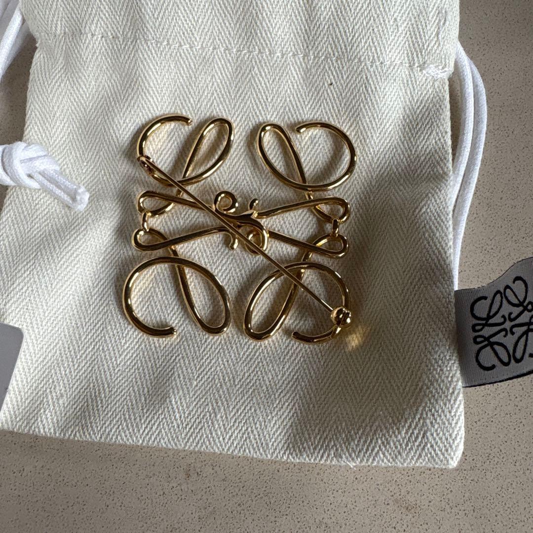 【美品】ロエベ ブローチ　ゴールド　正規品