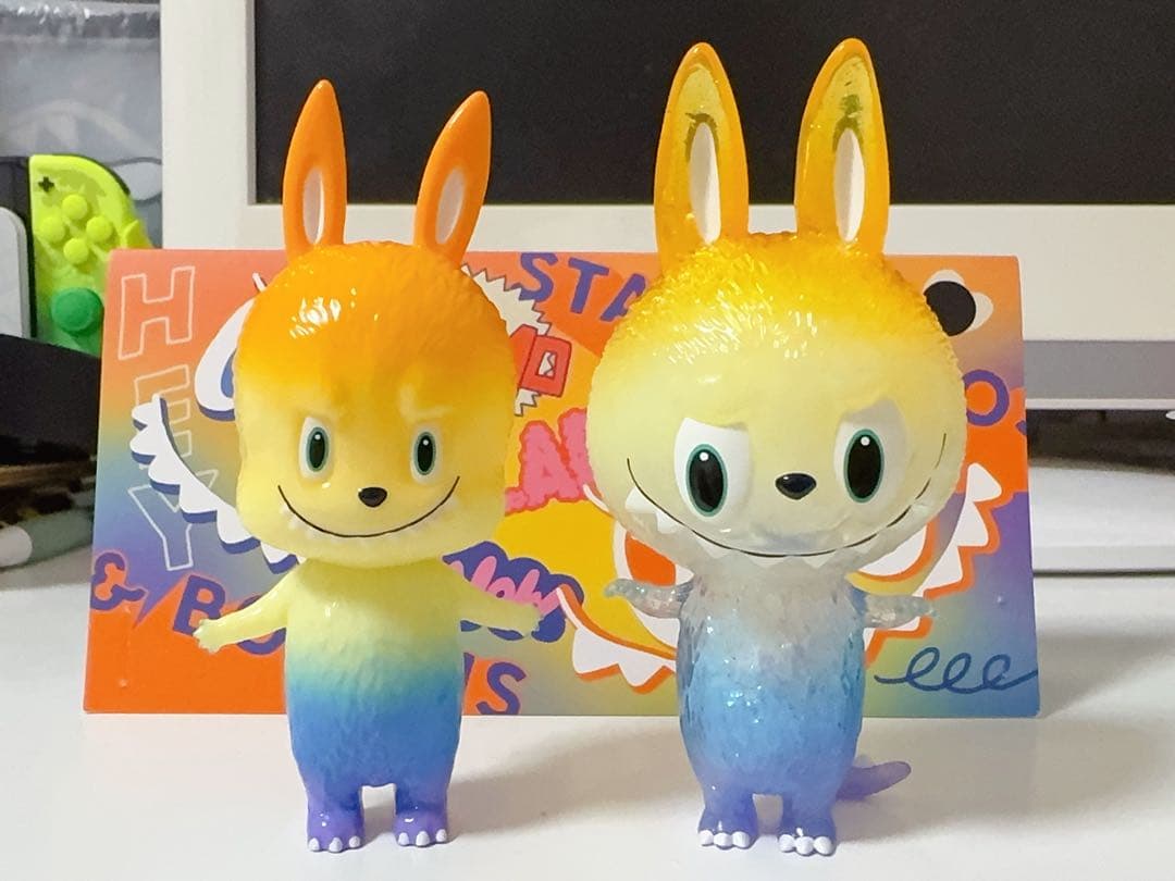 POPMART Labubu Stand & Zimomo Bosons セット