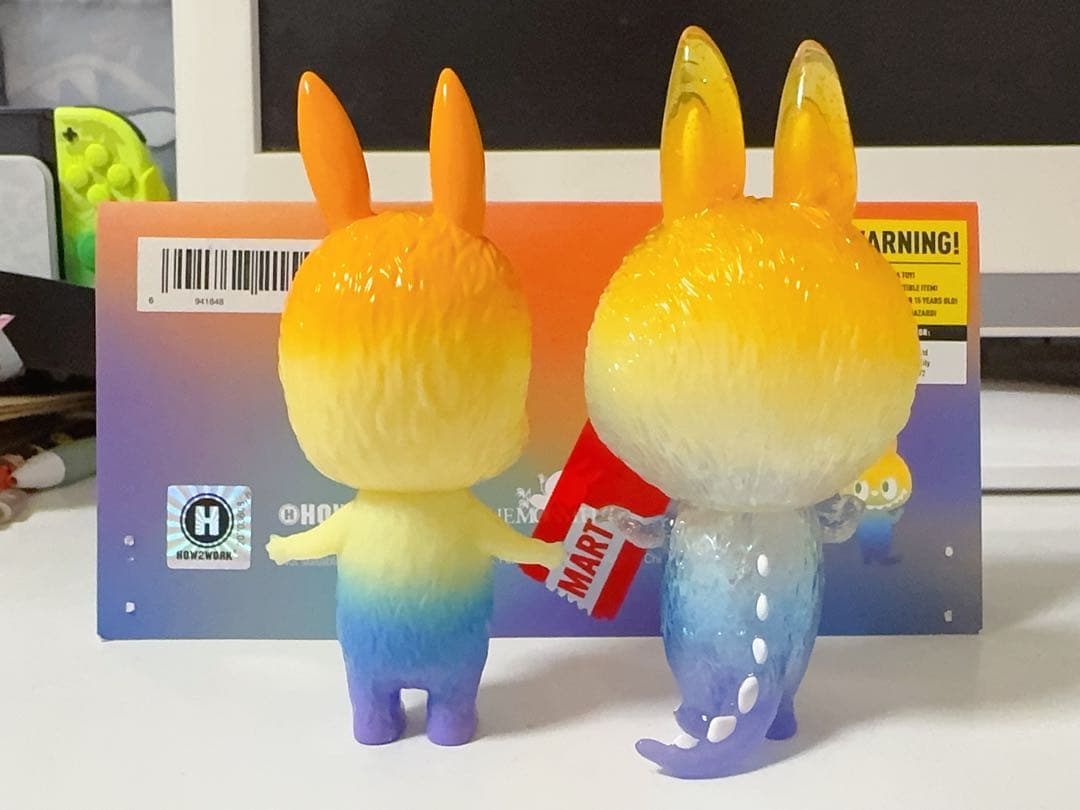 POPMART Labubu Stand & Zimomo Bosons セット