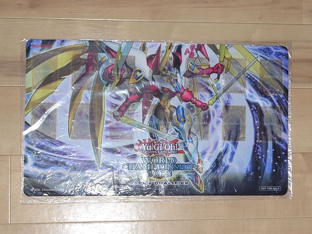【超希少・未開封】遊戯王 公式 WCS 2013 希望皇ホープレイ プレイマット
