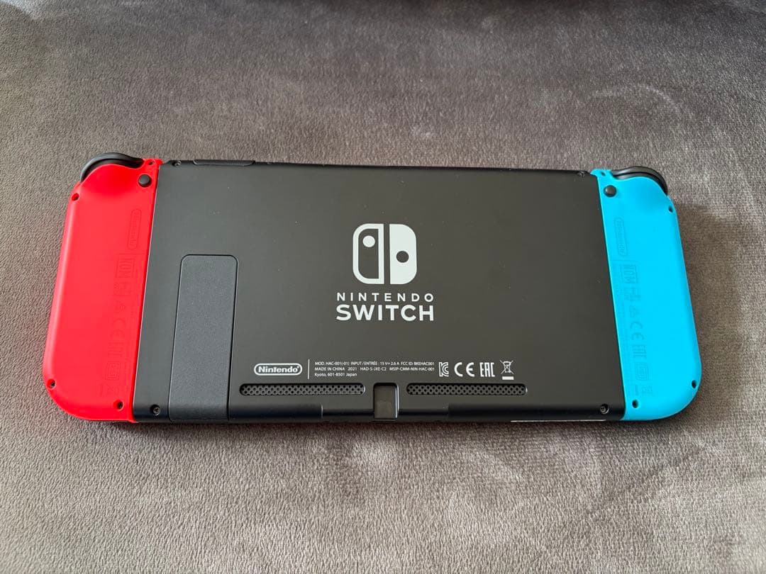 Nintendo Switch 本体 赤/青 ジョイコン付き