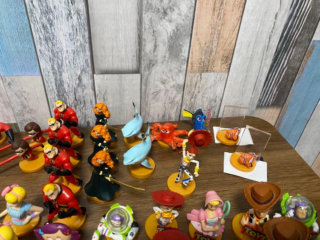 チョコエッグ ピクサー　まとめ売り 143体