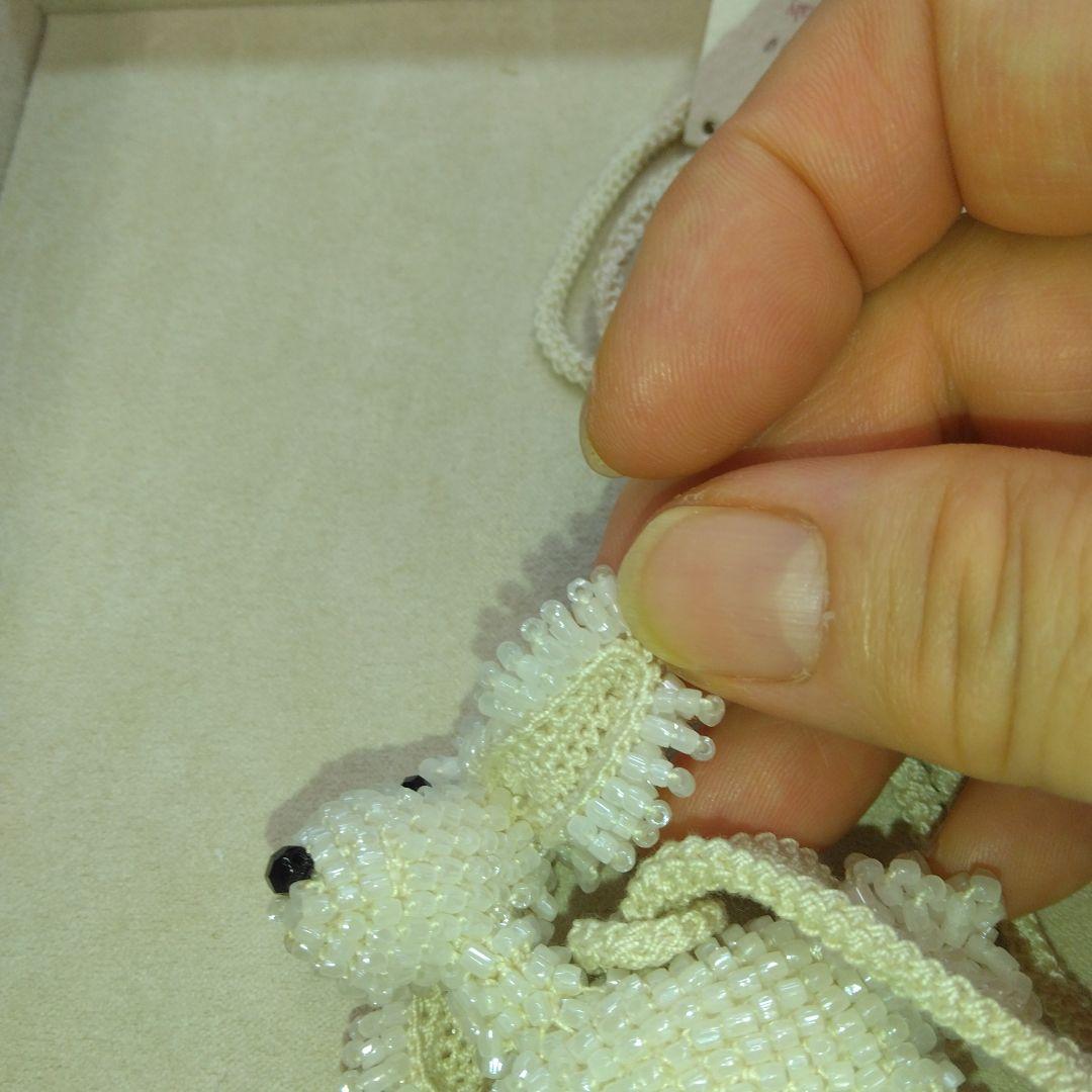 作家作品ビーズネックレス白プードル