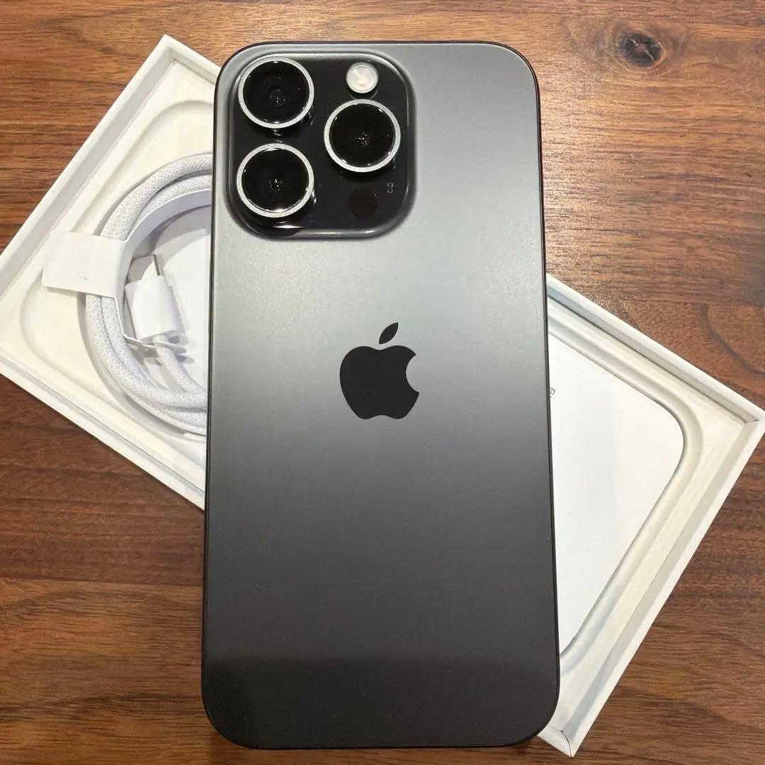 【超美品】Apple iPhone 15Pro 128GB