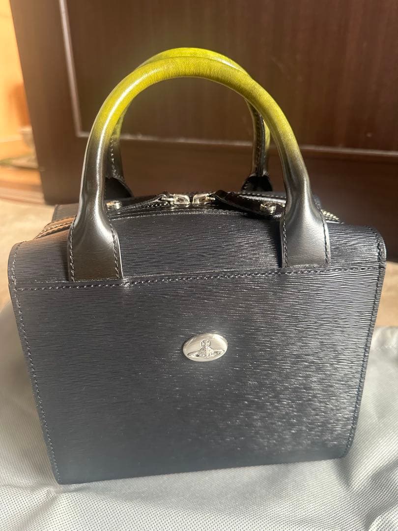 美品ヴィヴィアンウエストウッド　ハンドバッグ