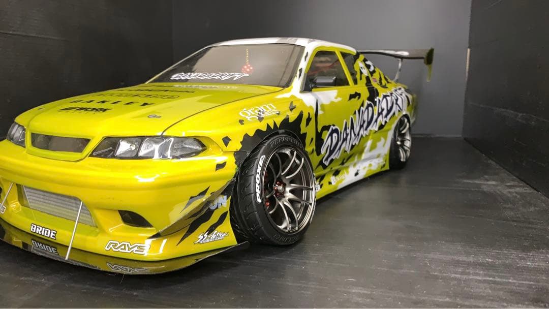 ラジコンボディ