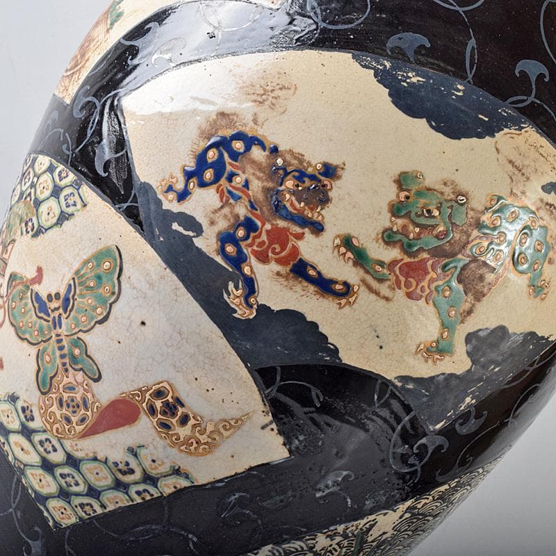 薩摩焼　古薩摩　色絵金彩　扇窓絵鳳凰獅子花文瓶　壷　高さ約45㎝　UR7915B