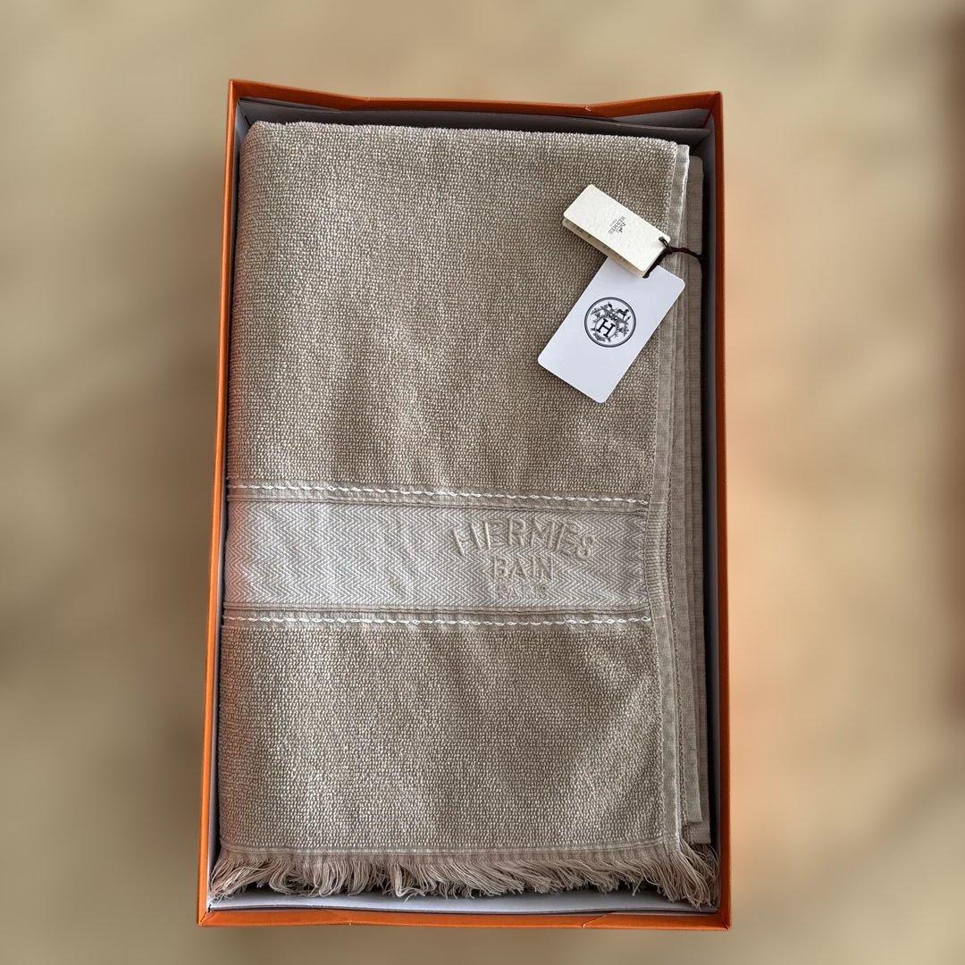 HERMESエルメス　ビーチタオル