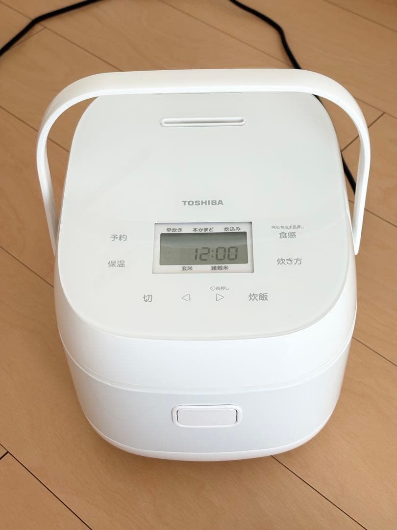 【東芝】RC-10BHW 5.5合 炊飯ジャー （25年製）