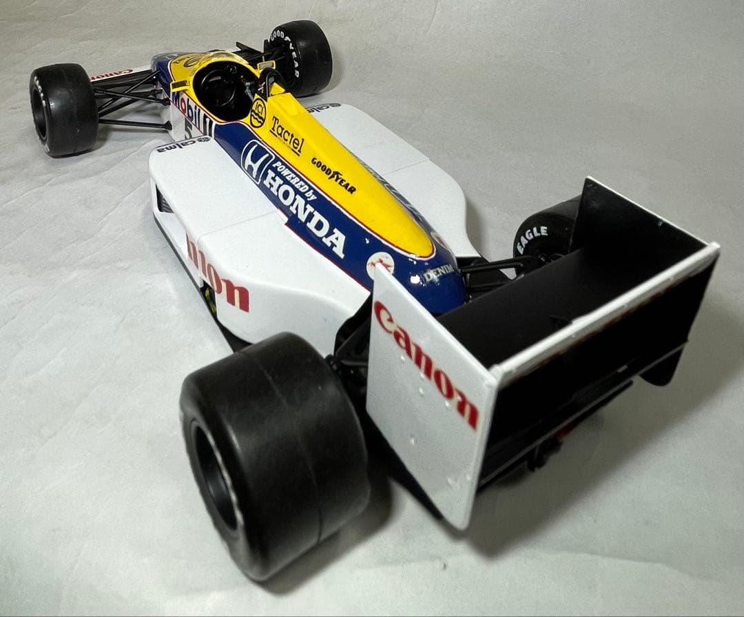 1/20 ウィリアムズFW11 F-1 ’86チャンピオンマシン [完成品]