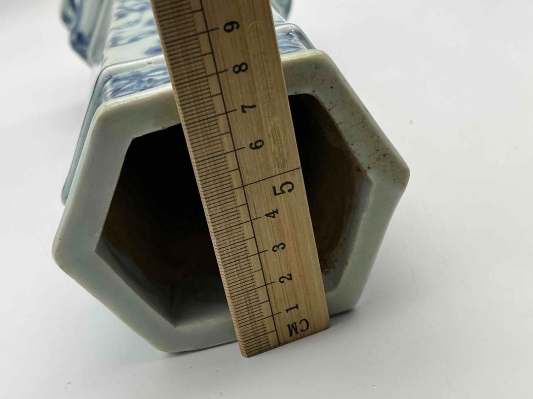 明時代　染付 青花仙人文塔型筆筒 白磁 文房具 名品珍品　香炉 (C-48)