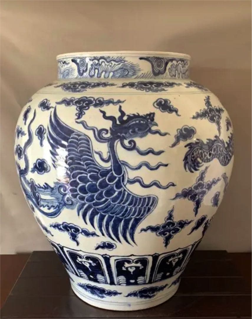 中国古美術　国宝写し明中期時代染付龍鳳凰文壺/K26