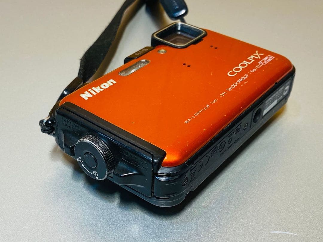 Nikon COOLPIX AW100 防水デジタルカメラ 5m/5ft