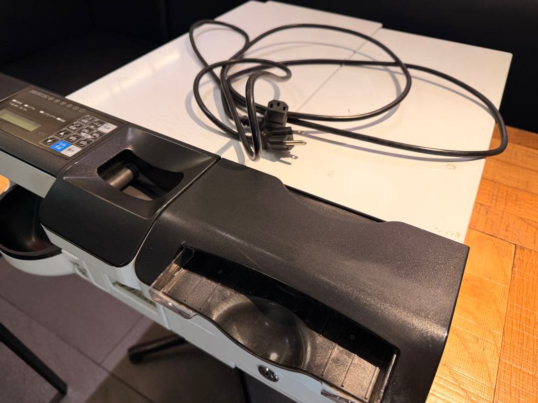 自動釣り銭機　ECS-777 自動釣銭機　カシオ 新紙幣 新硬貨 対応