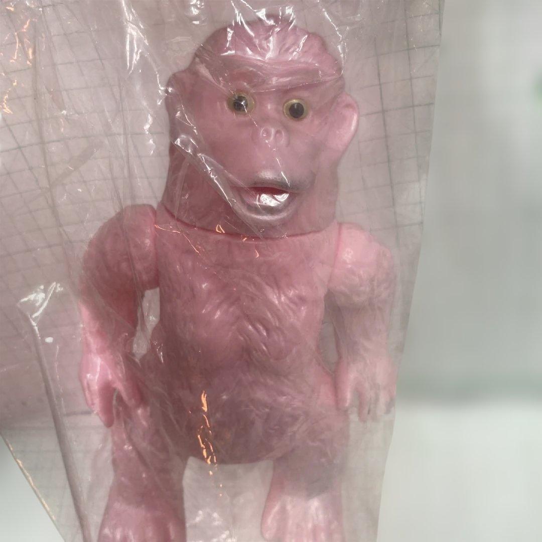 1999年ブルマークソフビ復刻版2期カラーとして出された　ピンクのゴロー限定品