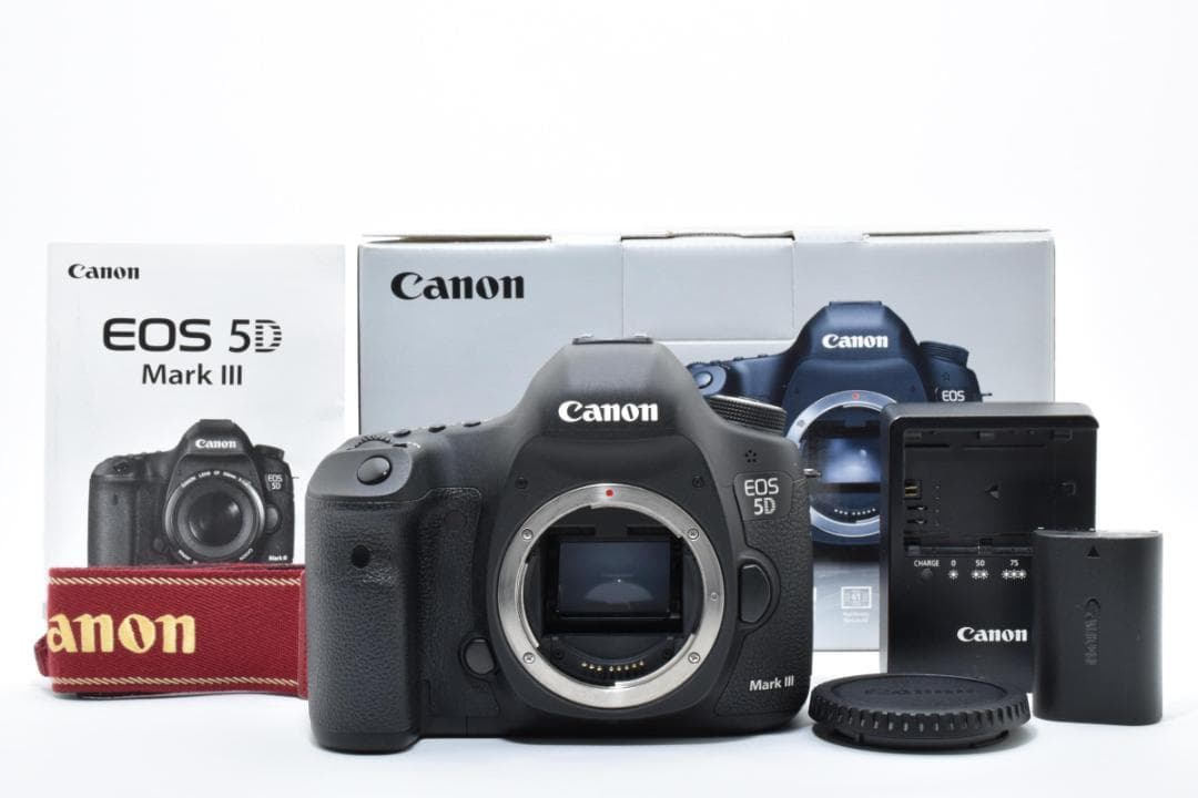 美品 キャノン　Canon EOS 5D Mark III ボディ 1521