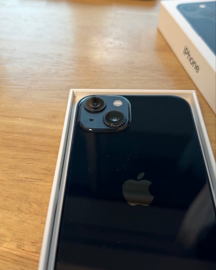 iPhone 13 128GB ミッドナイト本体