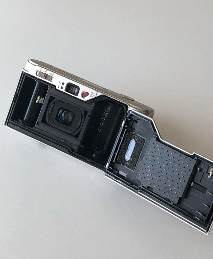 RICOH GR10 コンパクトフィルムカメラ