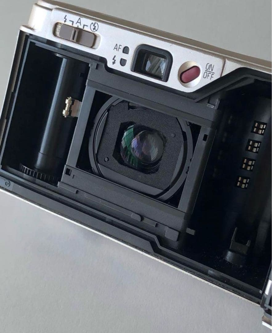 RICOH GR10 コンパクトフィルムカメラ