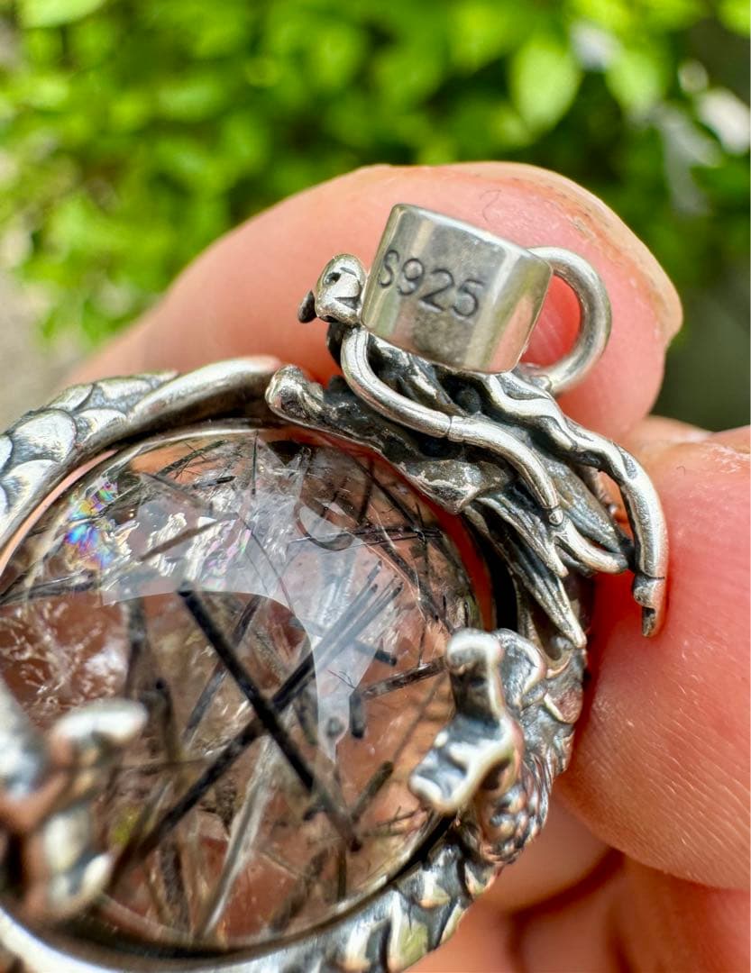 【怪蟲伝闘さん専用】ブラックルチル　ペンダントトップ　虹あり　S925