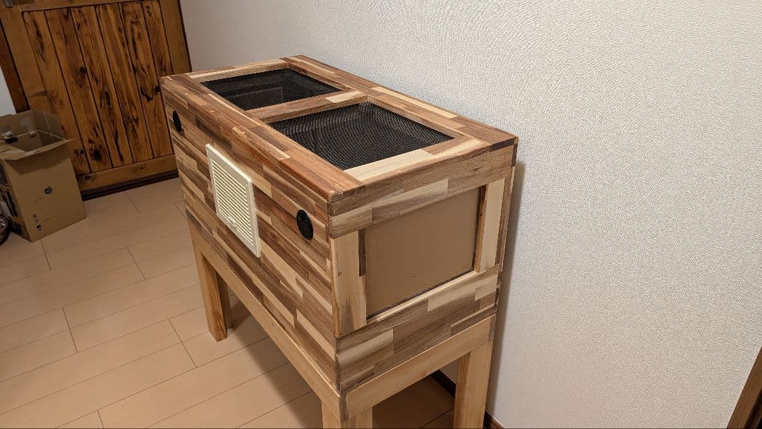 アカシア集成材15ミリ幅90縦45奥行45蜜蝋オイル仕上げ