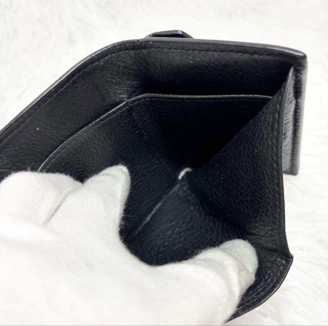 ✨付属品完備✨ プラダ ヴィッテロダイノ シボ 革 レター型 三つ折り財布 黒