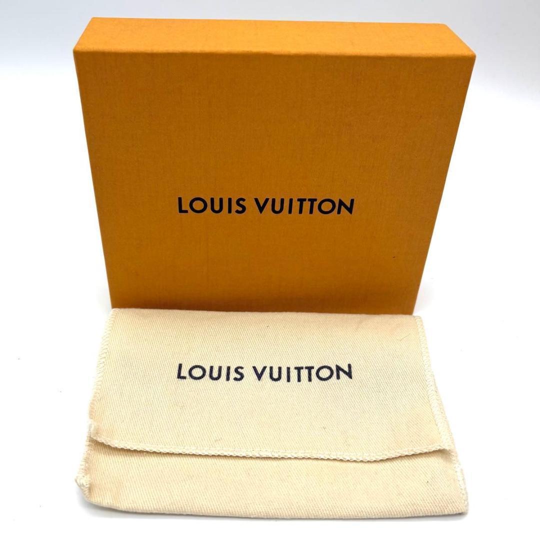 【新型】ルイヴィトン マヒナ ポルトフォイユ クレア 二つ折り財布 ベージュ